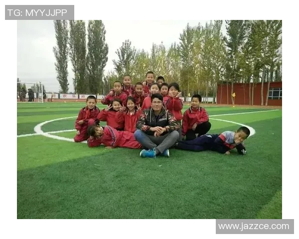 羽毛球场上的追梦旅程：黄芳的坚持与成长故事