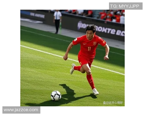 中国足球明星陆的崛起与挑战：从青训到职业生涯的奋斗历程